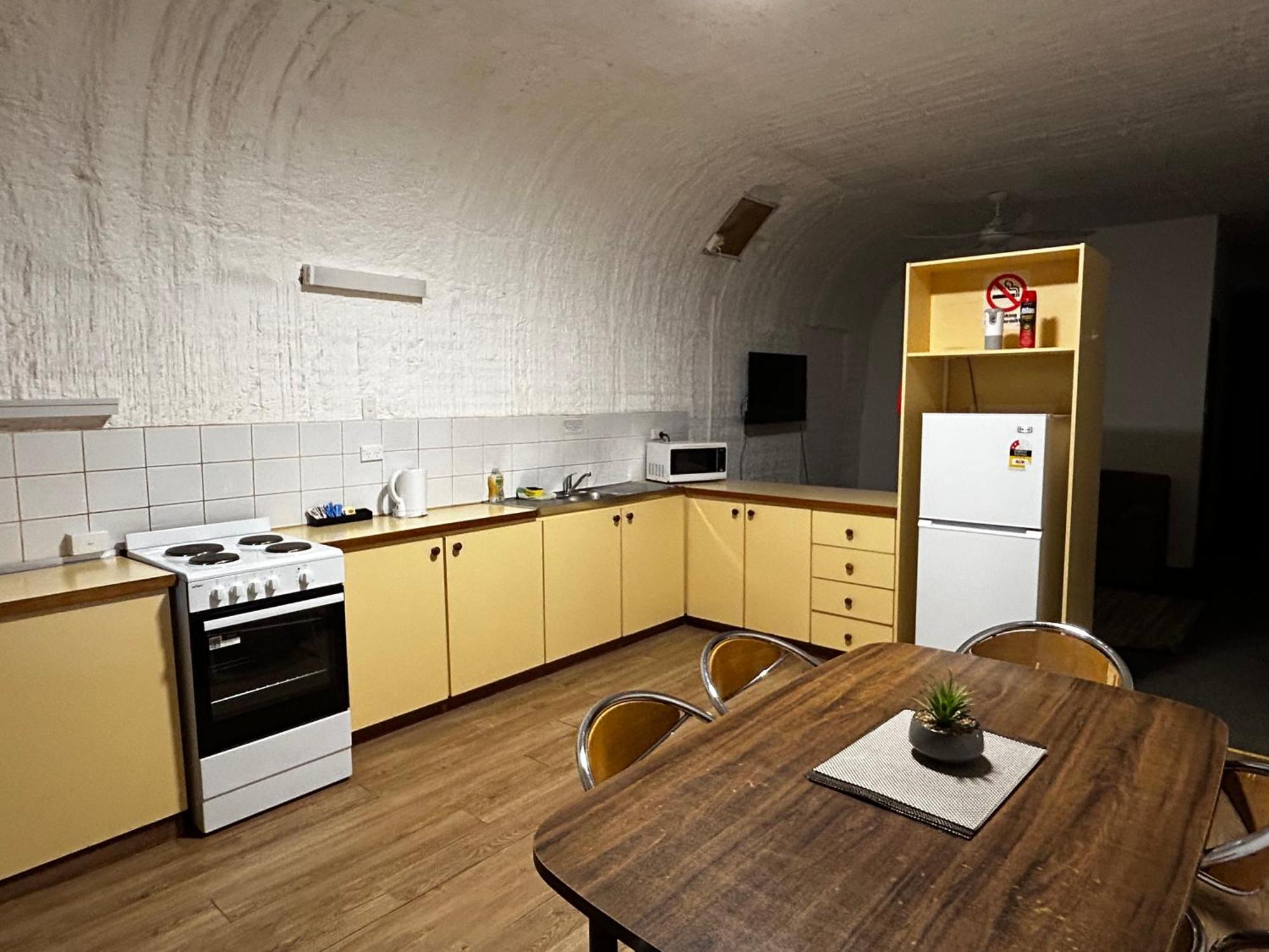 Desert View Apartments Coober Pedy Zewnętrze zdjęcie