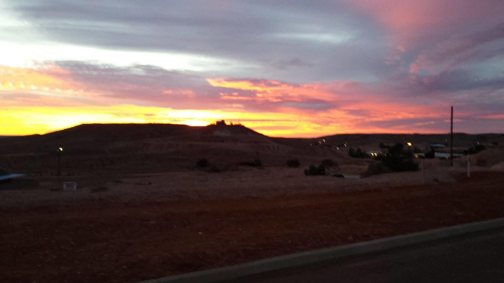 Desert View Apartments Coober Pedy Zewnętrze zdjęcie